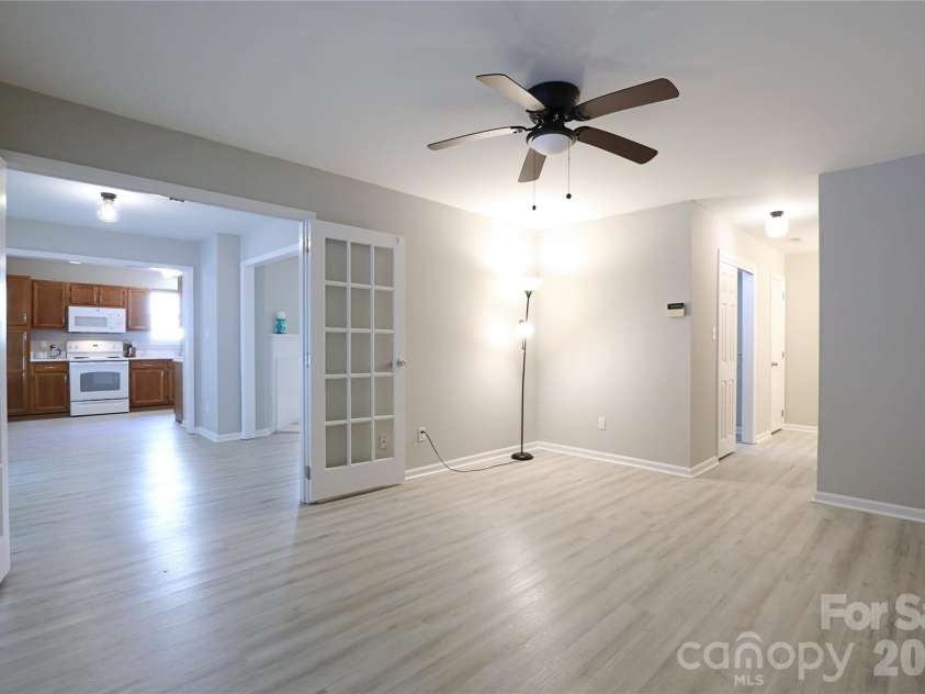 5909 Amity Springs Drive, Charlotte, NC 28212.  MLS# CAR4409733, YatesRealty ID 42616. Primary bedroom