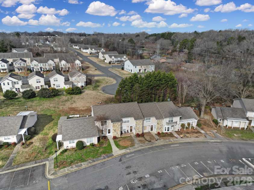 405 Heritage Parkway, Fort Mill, SC 29715.  MLS# CAR4349852, YatesRealty ID 4262. 