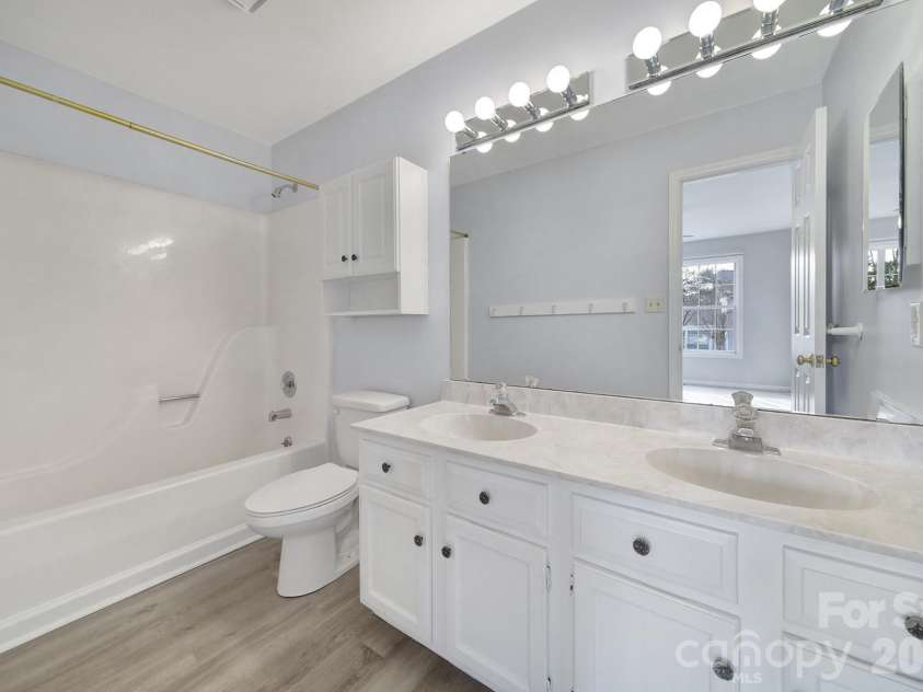 405 Heritage Parkway, Fort Mill, SC 29715.  MLS# CAR4349852, YatesRealty ID 4262. 