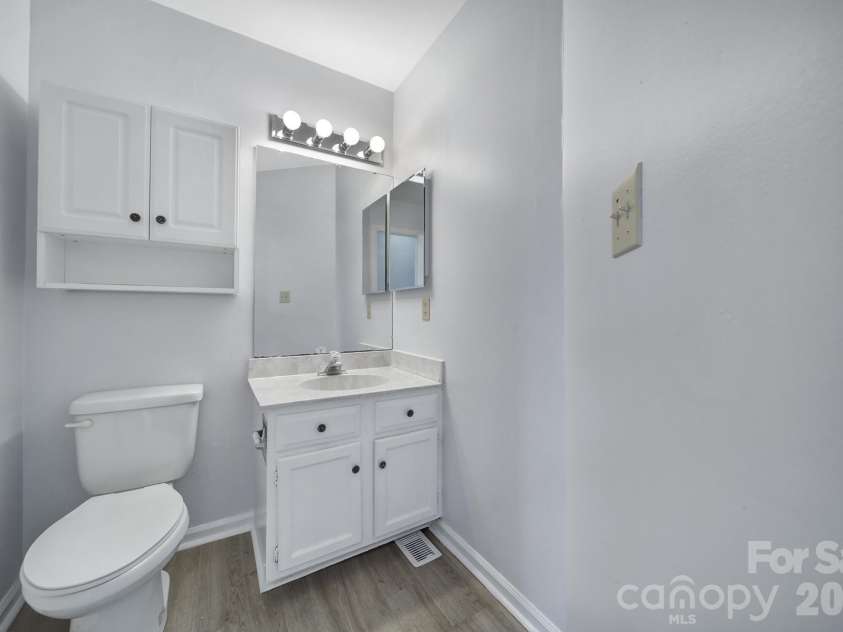 405 Heritage Parkway, Fort Mill, SC 29715.  MLS# CAR4349852, YatesRealty ID 4262. 