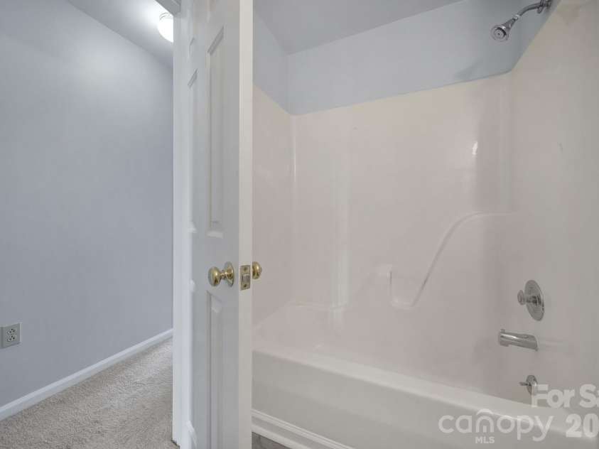 405 Heritage Parkway, Fort Mill, SC 29715.  MLS# CAR4349852, YatesRealty ID 4262. 