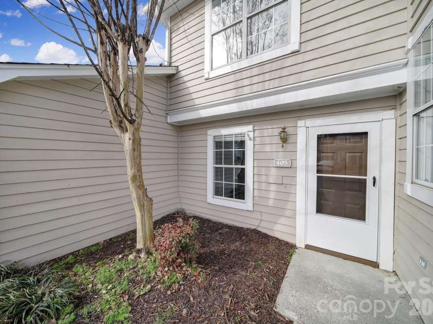 405 Heritage Parkway, Fort Mill, SC 29715.  MLS# CAR4349852, YatesRealty ID 4262. 
