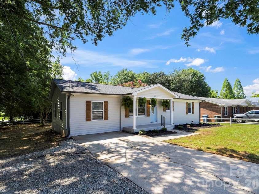401 Martin Luther King Jr Avenue, Salisbury, NC 28144.  MLS# CAR4409808, YatesRealty ID 42625. 