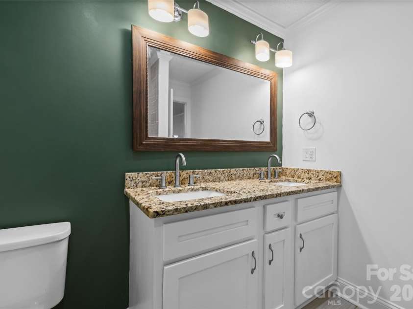 401 Martin Luther King Jr Avenue, Salisbury, NC 28144.  MLS# CAR4409808, YatesRealty ID 42625. 
