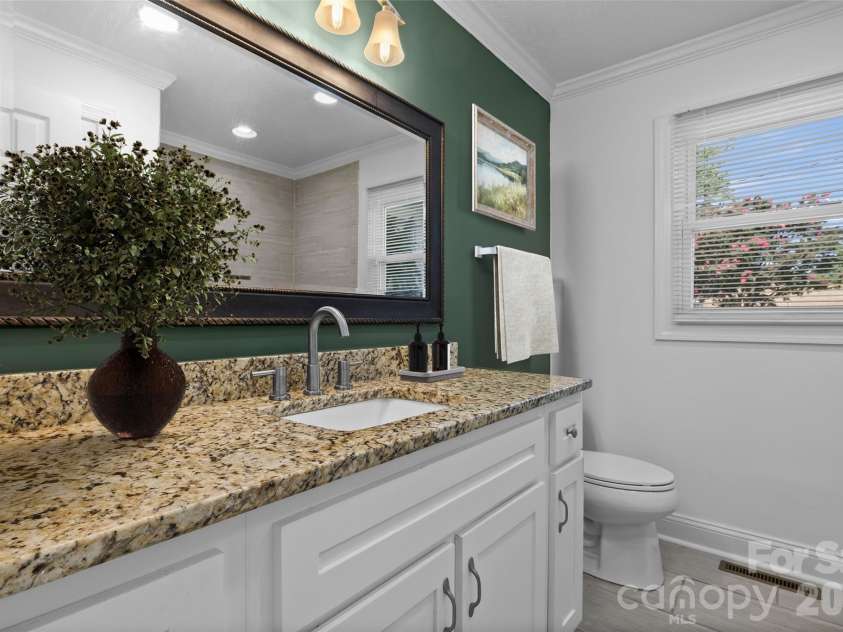 401 Martin Luther King Jr Avenue, Salisbury, NC 28144.  MLS# CAR4409808, YatesRealty ID 42625. Virtually Staged