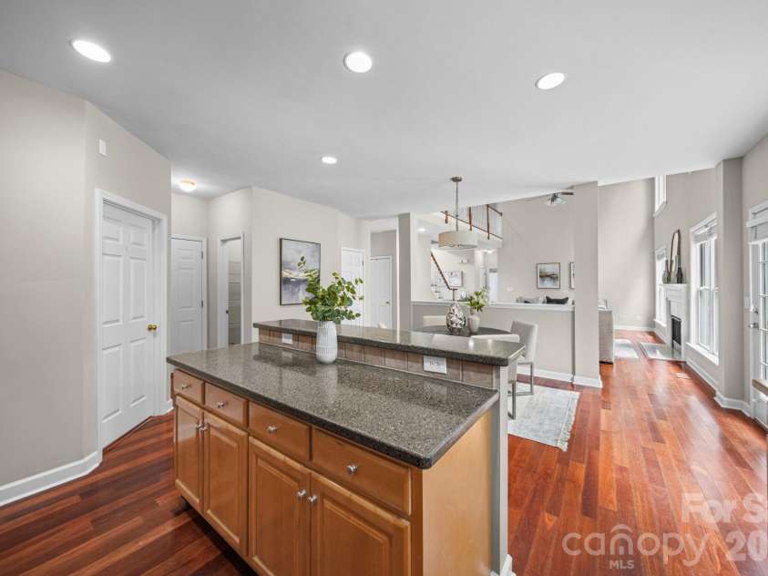 13818 Ballantyne Meadows Drive, Charlotte, NC 28277.  MLS# CAR4398564, YatesRealty ID 42626. 