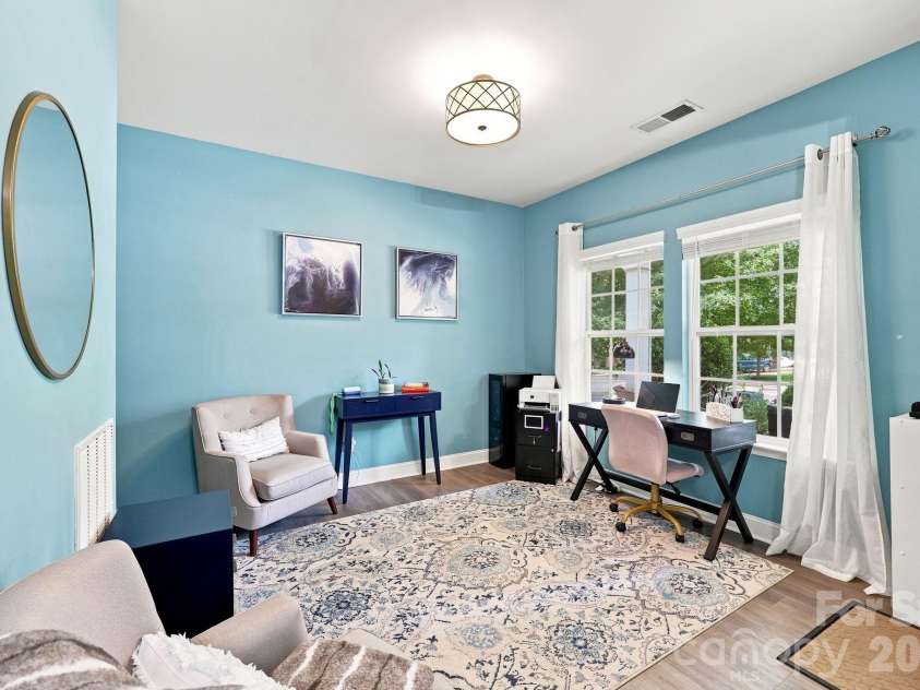 7211 Barefoot Forest Drive, Charlotte, NC 28269.  MLS# CAR4405612, YatesRealty ID 42627. 
