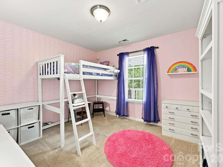 7211 Barefoot Forest Drive, Charlotte, NC 28269.  MLS# CAR4405612, YatesRealty ID 42627. 