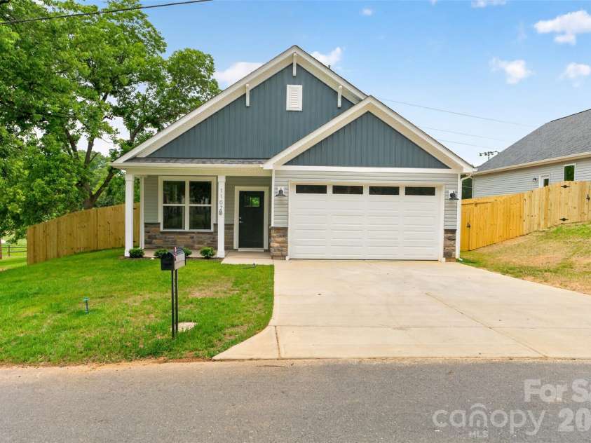 1107 Burke Street, Monroe, NC 28110.  MLS# CAR4409280, YatesRealty ID 42628. 