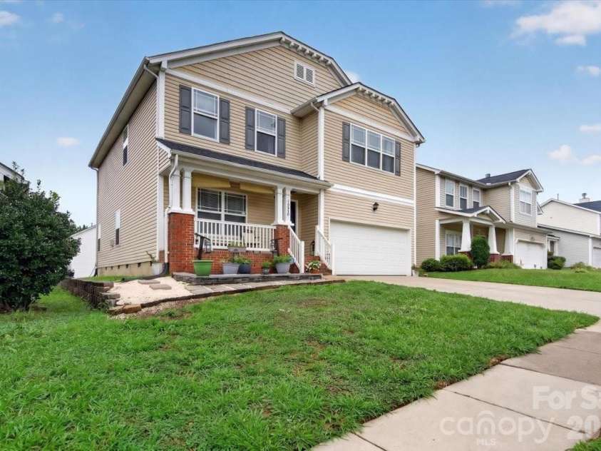 10926 Chrudan Drive, Charlotte, NC 28262.  MLS# CAR4403534, YatesRealty ID 42629. 