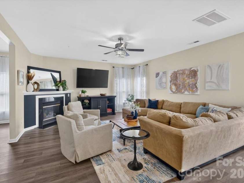10926 Chrudan Drive, Charlotte, NC 28262.  MLS# CAR4403534, YatesRealty ID 42629. 