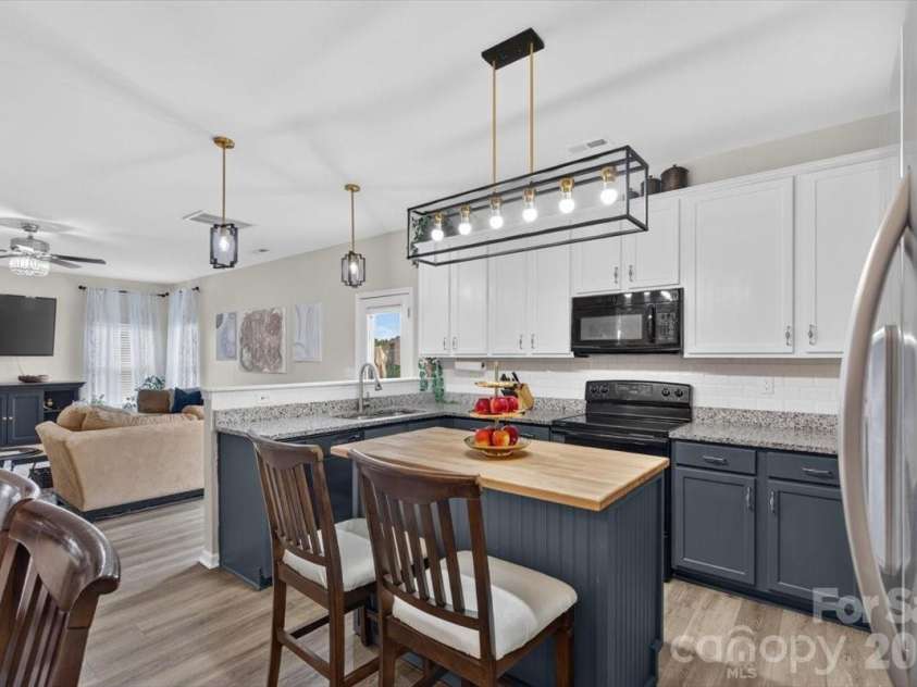 10926 Chrudan Drive, Charlotte, NC 28262.  MLS# CAR4403534, YatesRealty ID 42629. 