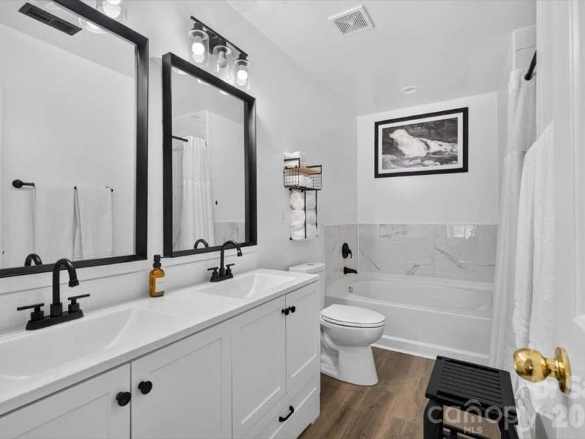 10926 Chrudan Drive, Charlotte, NC 28262.  MLS# CAR4403534, YatesRealty ID 42629. 