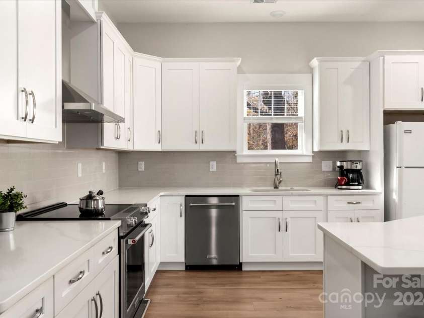 1721 Pegram Street, Charlotte, NC 28205.  MLS# CAR4202812, YatesRealty ID 4263. 