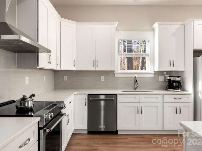 1721 Pegram Street, Charlotte, NC 28205.  MLS# CAR4202812, YatesRealty ID 4263. 