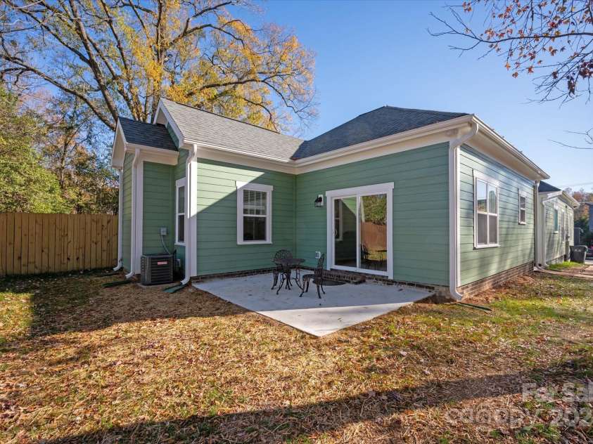 1721 Pegram Street, Charlotte, NC 28205.  MLS# CAR4202812, YatesRealty ID 4263. 