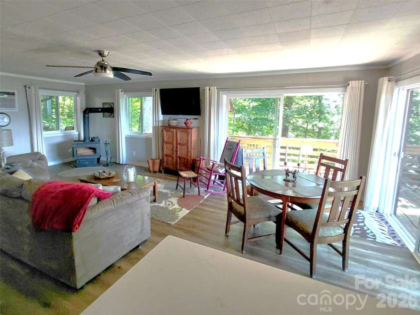 314 Blackberry Lane, Clyde, NC 28721.  MLS# CAR4388492, YatesRealty ID 42632. 