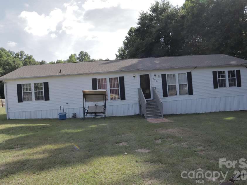 179 Hilltop Lane, Jefferson, SC 29718.  MLS# CAR4404881, YatesRealty ID 42634. 