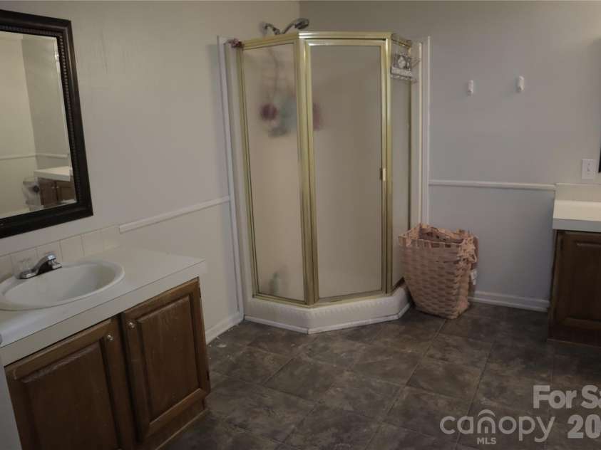 179 Hilltop Lane, Jefferson, SC 29718.  MLS# CAR4404881, YatesRealty ID 42634. 