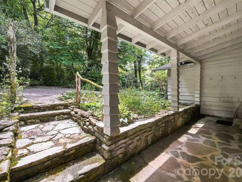 6354 Gingercake Road, Newland, NC 28657.  MLS# CAR4412931, YatesRealty ID 42636. 