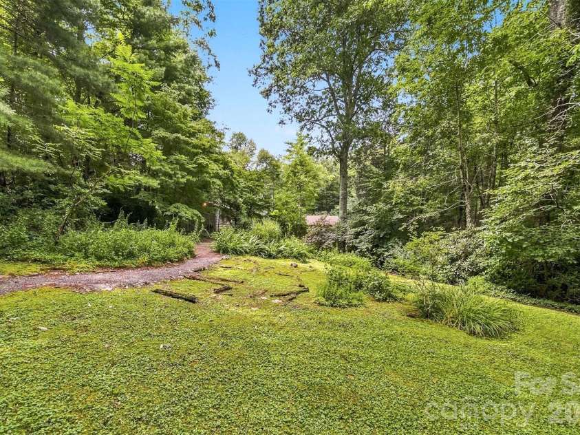 6354 Gingercake Road, Newland, NC 28657.  MLS# CAR4412931, YatesRealty ID 42636. 