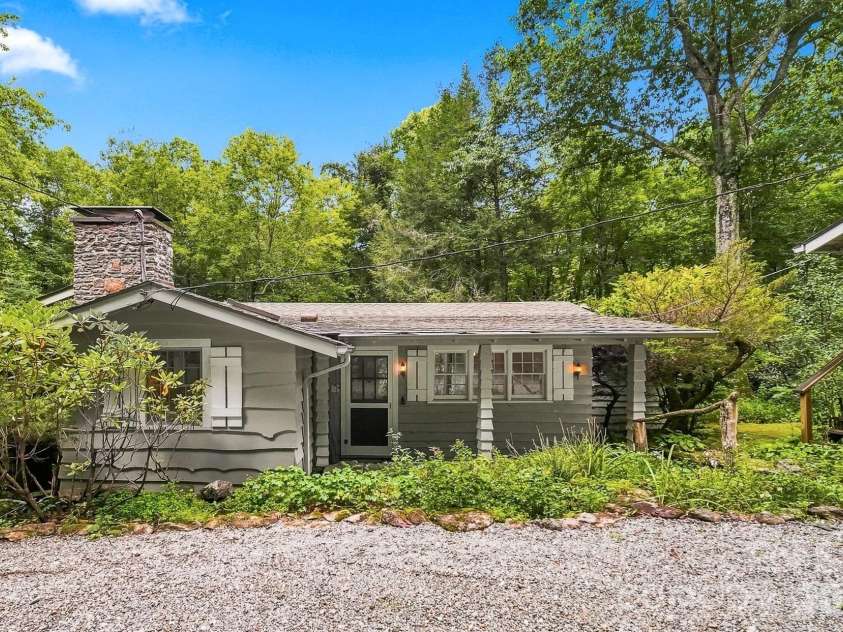 6354 Gingercake Road, Newland, NC 28657.  MLS# CAR4412931, YatesRealty ID 42636. 