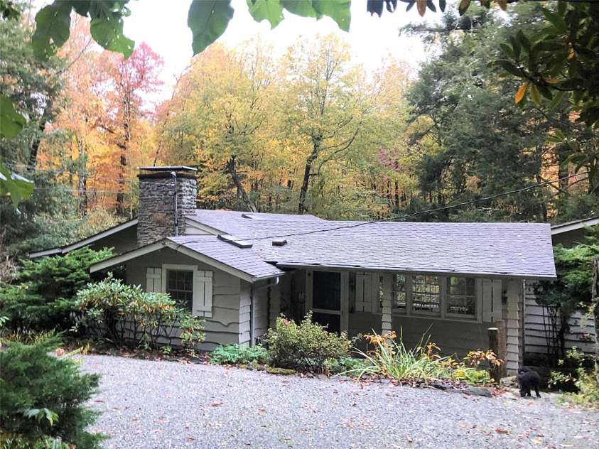 6354 Gingercake Road, Newland, NC 28657.  MLS# CAR4412931, YatesRealty ID 42636. 