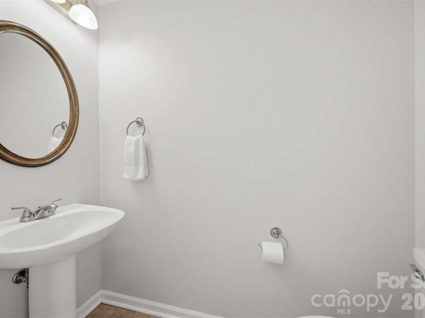 4510 18th Street Lane, Hickory, NC 28601.  MLS# CAR4410657, YatesRealty ID 42637. 1/2 Bath Main