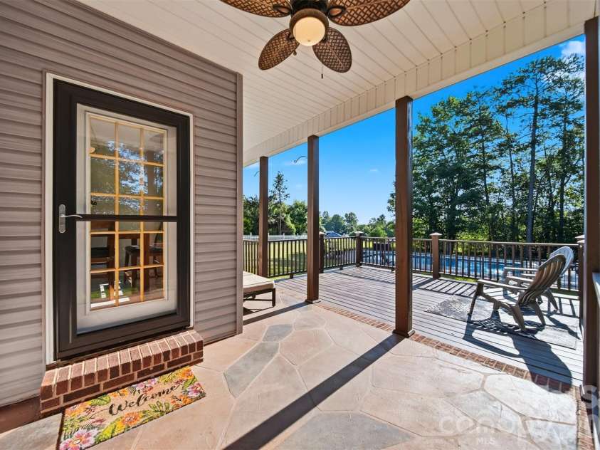 4510 18th Street Lane, Hickory, NC 28601.  MLS# CAR4410657, YatesRealty ID 42637. 