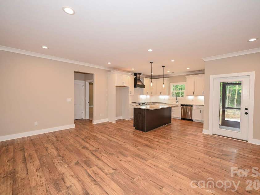 1822 New Salem Road, Monroe, NC 28110.  MLS# CAR4402589, YatesRealty ID 42638. 