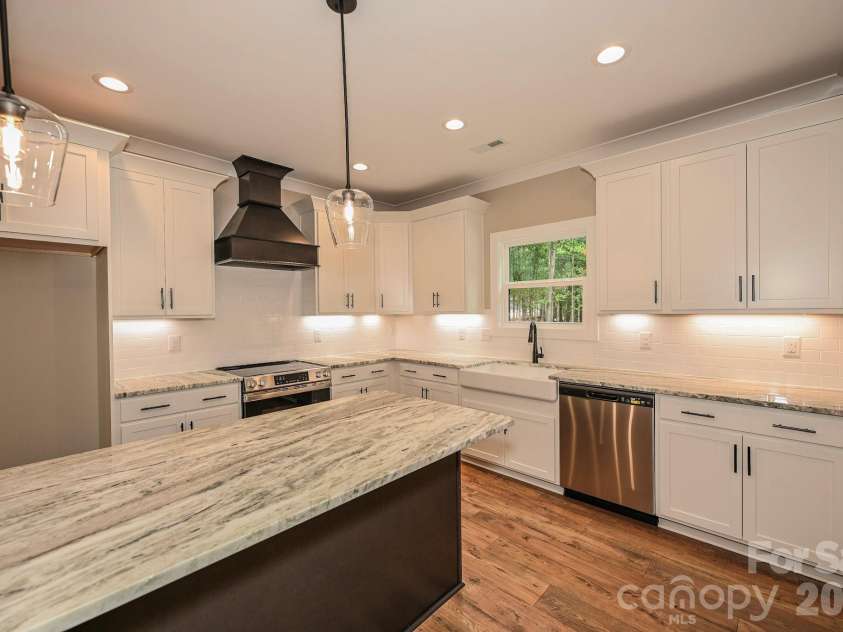 1822 New Salem Road, Monroe, NC 28110.  MLS# CAR4402589, YatesRealty ID 42638. 