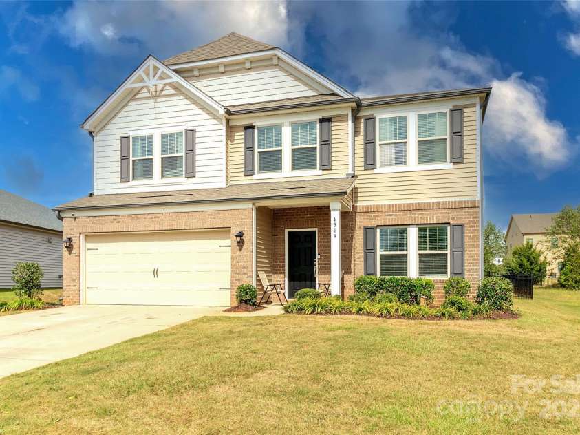 4314 Collingham Drive, Charlotte, NC 28273.  MLS# CAR4311095, YatesRealty ID 42639. 