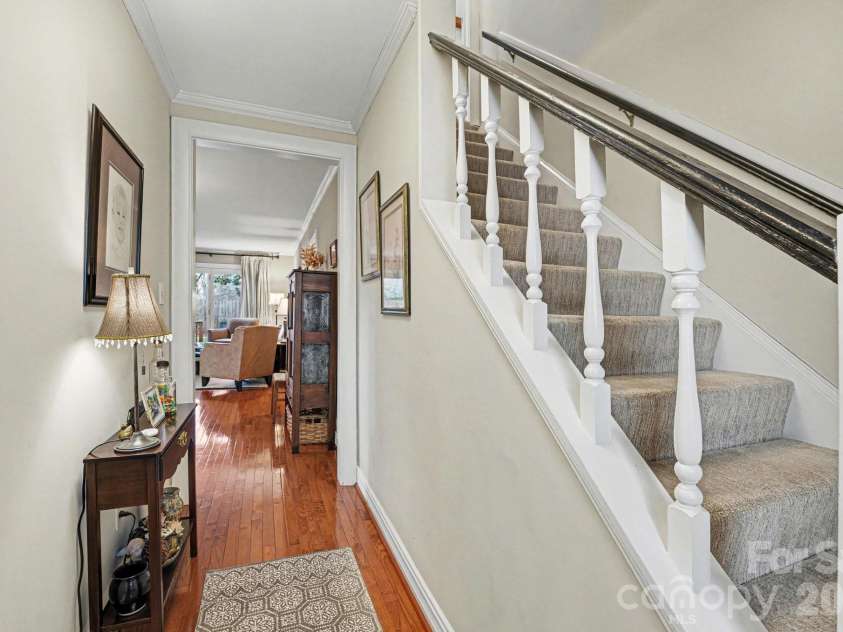 421 Windsor Lane, Statesville, NC 28677.  MLS# CAR4350259, YatesRealty ID 4264. 
