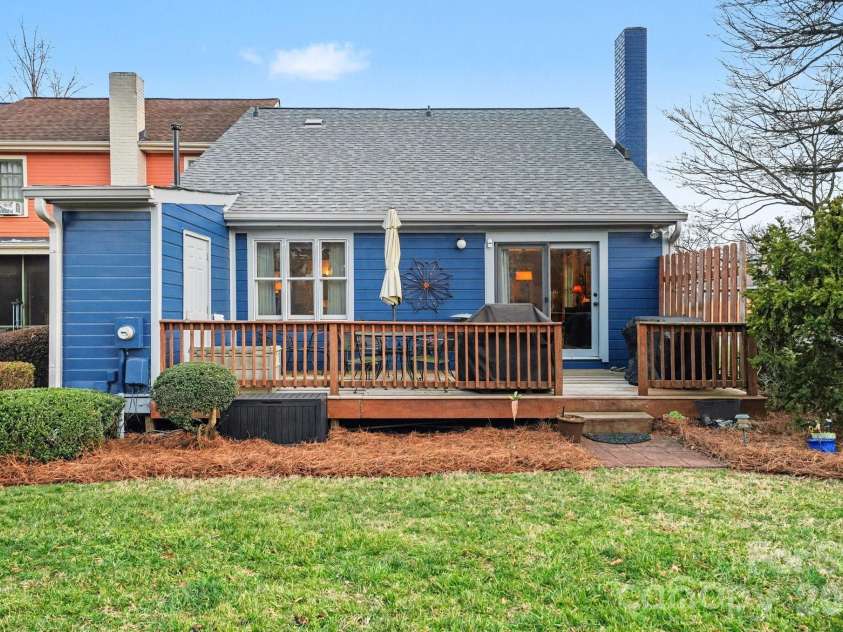 421 Windsor Lane, Statesville, NC 28677.  MLS# CAR4350259, YatesRealty ID 4264. 