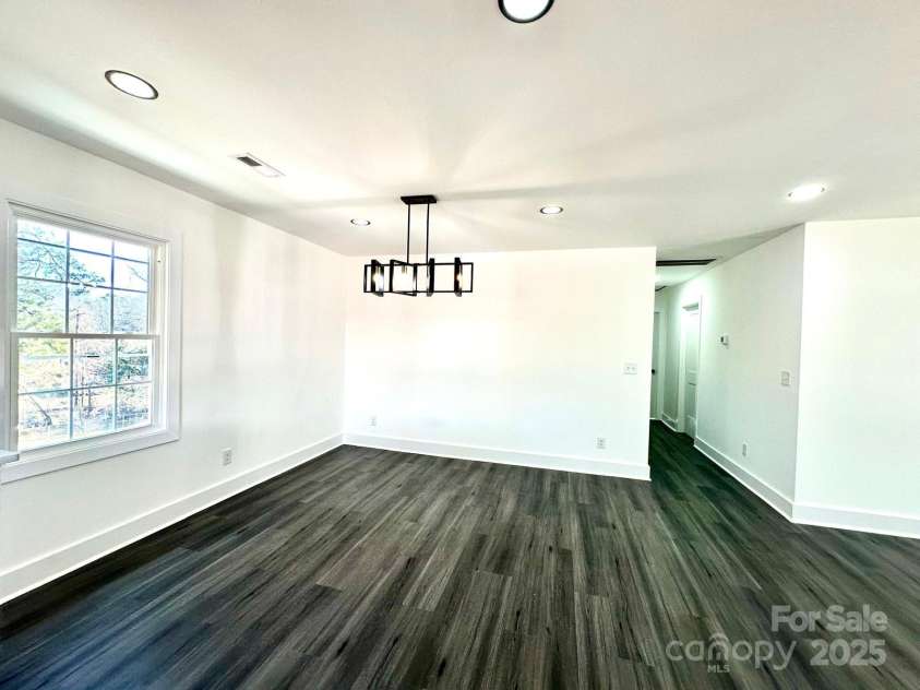 4513 Munsee Street, Charlotte, NC 28213.  MLS# CAR4218862, YatesRealty ID 4264. 