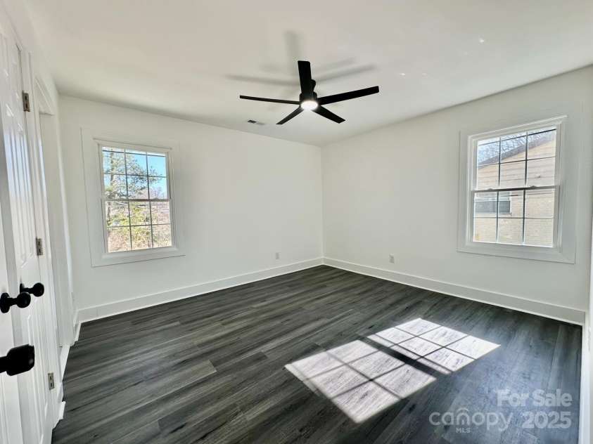 4513 Munsee Street, Charlotte, NC 28213.  MLS# CAR4218862, YatesRealty ID 4264. 