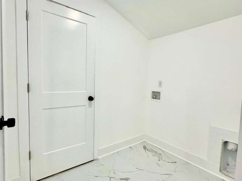 4513 Munsee Street, Charlotte, NC 28213.  MLS# CAR4218862, YatesRealty ID 4264. 