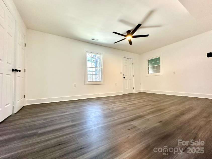 4513 Munsee Street, Charlotte, NC 28213.  MLS# CAR4218862, YatesRealty ID 4264. 