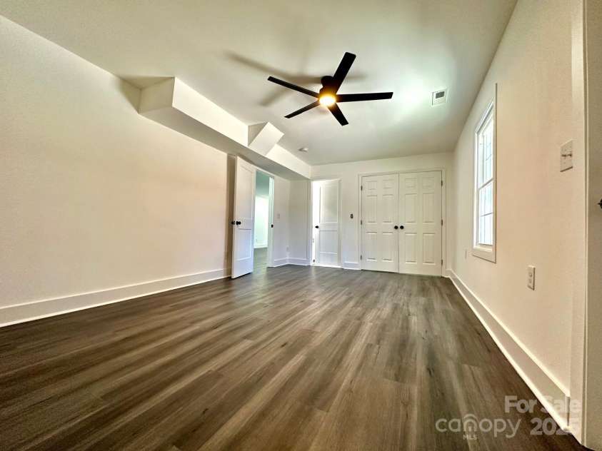 4513 Munsee Street, Charlotte, NC 28213.  MLS# CAR4218862, YatesRealty ID 4264. 