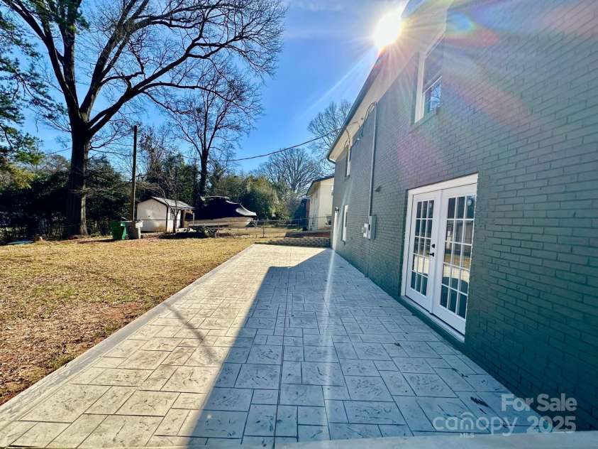 4513 Munsee Street, Charlotte, NC 28213.  MLS# CAR4218862, YatesRealty ID 4264. 