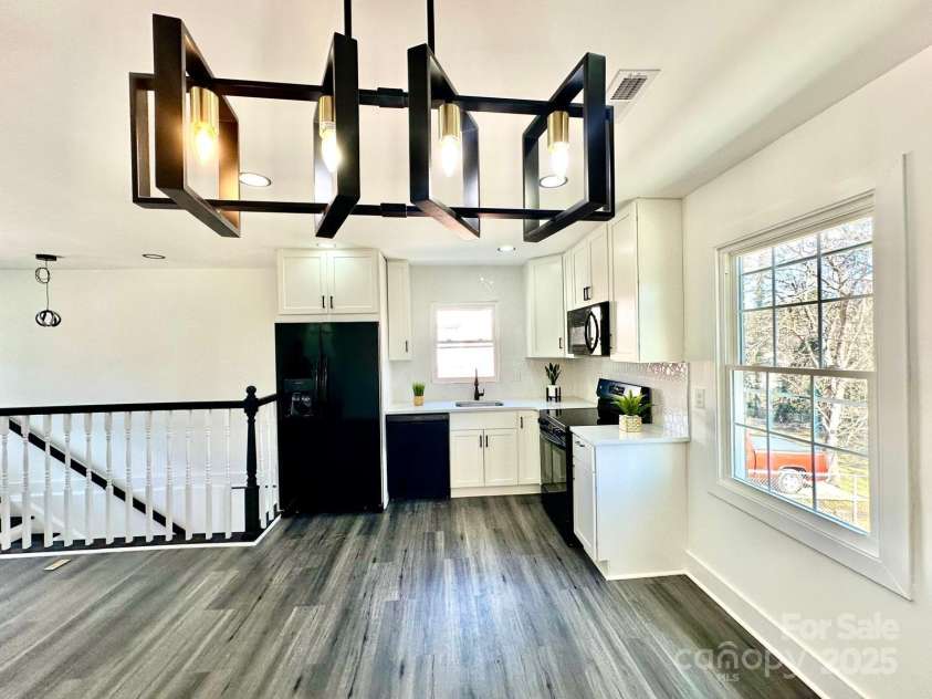 4513 Munsee Street, Charlotte, NC 28213.  MLS# CAR4218862, YatesRealty ID 4264. 