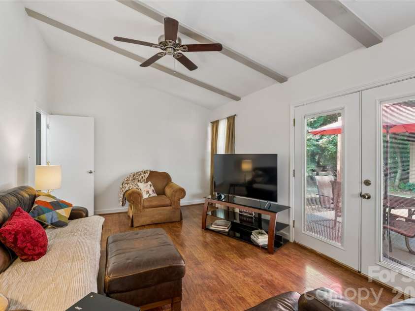 4737 Autumn Leaf Lane, Charlotte, NC 28277.  MLS# CAR4404440, YatesRealty ID 42648. 