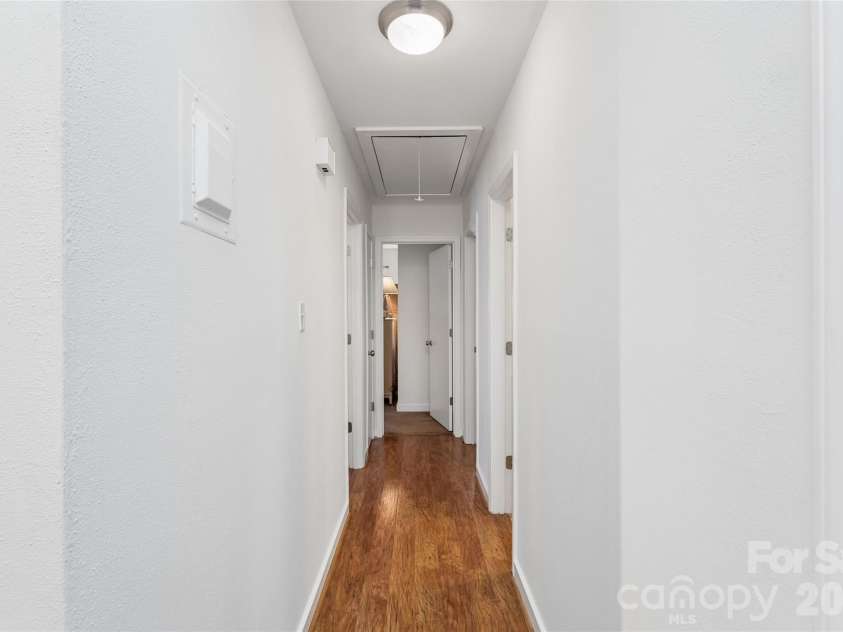 4737 Autumn Leaf Lane, Charlotte, NC 28277.  MLS# CAR4404440, YatesRealty ID 42648. 