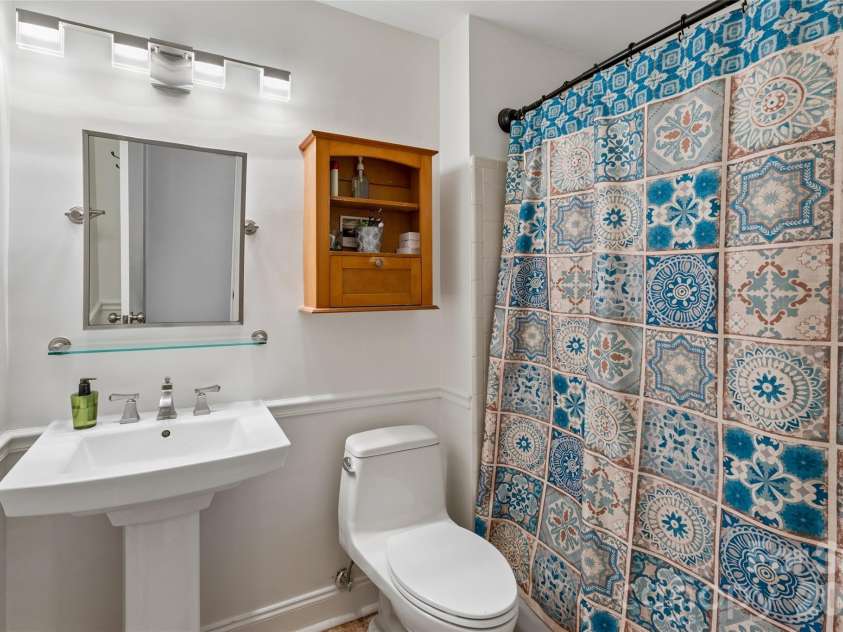 4737 Autumn Leaf Lane, Charlotte, NC 28277.  MLS# CAR4404440, YatesRealty ID 42648. 