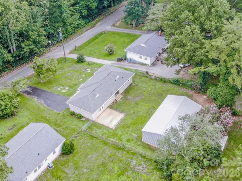 1317 Meadowbrook Circle, Salisbury, NC 28144.  MLS# CAR4401363, YatesRealty ID 42649. 
