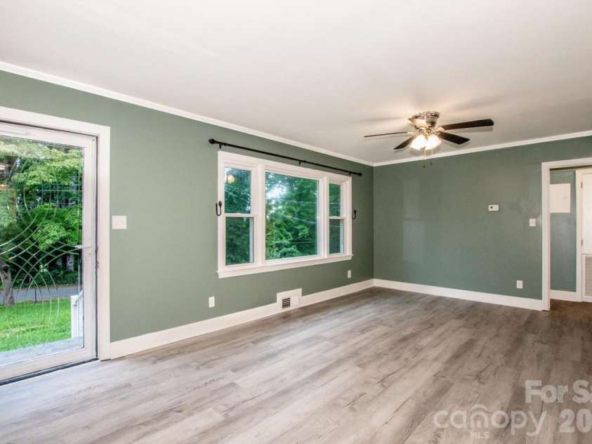 1317 Meadowbrook Circle, Salisbury, NC 28144.  MLS# CAR4401363, YatesRealty ID 42649. 