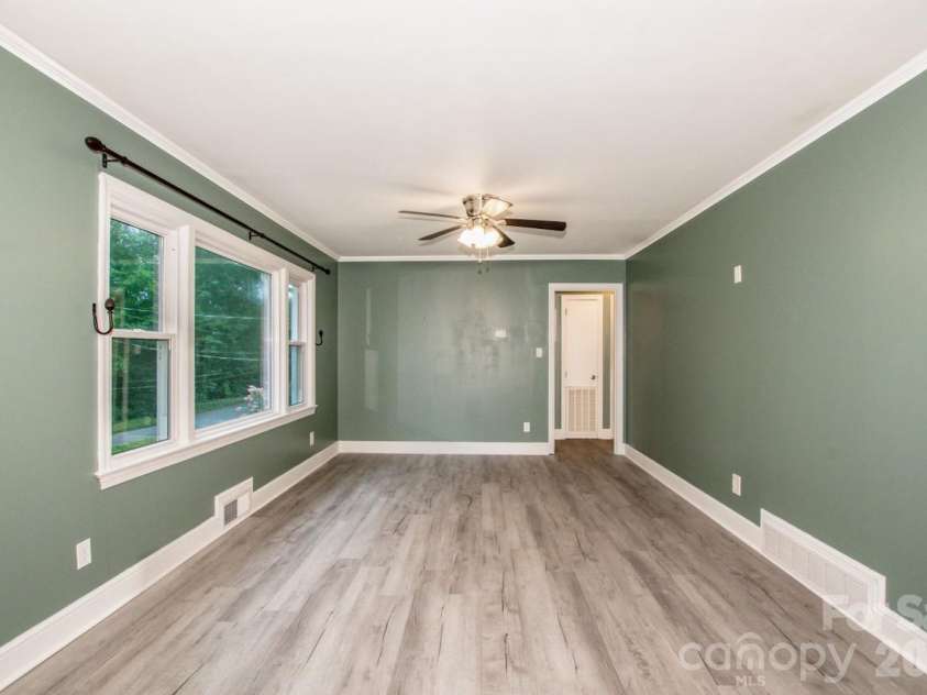 1317 Meadowbrook Circle, Salisbury, NC 28144.  MLS# CAR4401363, YatesRealty ID 42649. 