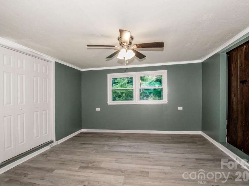 1317 Meadowbrook Circle, Salisbury, NC 28144.  MLS# CAR4401363, YatesRealty ID 42649. 