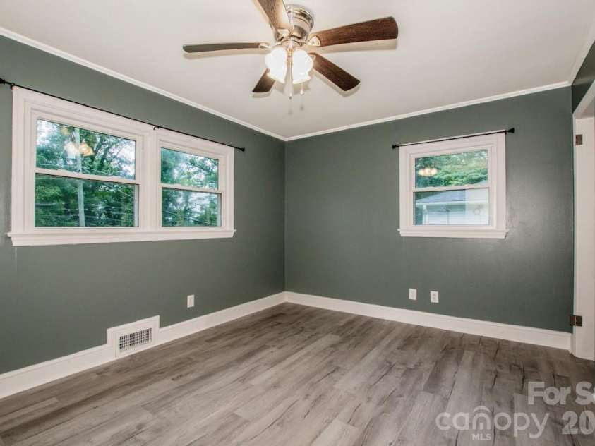 1317 Meadowbrook Circle, Salisbury, NC 28144.  MLS# CAR4401363, YatesRealty ID 42649. 