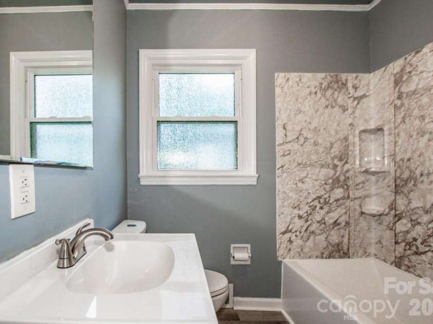 1317 Meadowbrook Circle, Salisbury, NC 28144.  MLS# CAR4401363, YatesRealty ID 42649. 